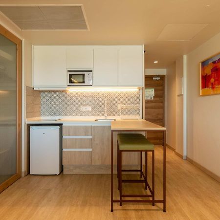 The White Apartments (Adults Only) Sant Antoni de Portmany Zewnętrze zdjęcie