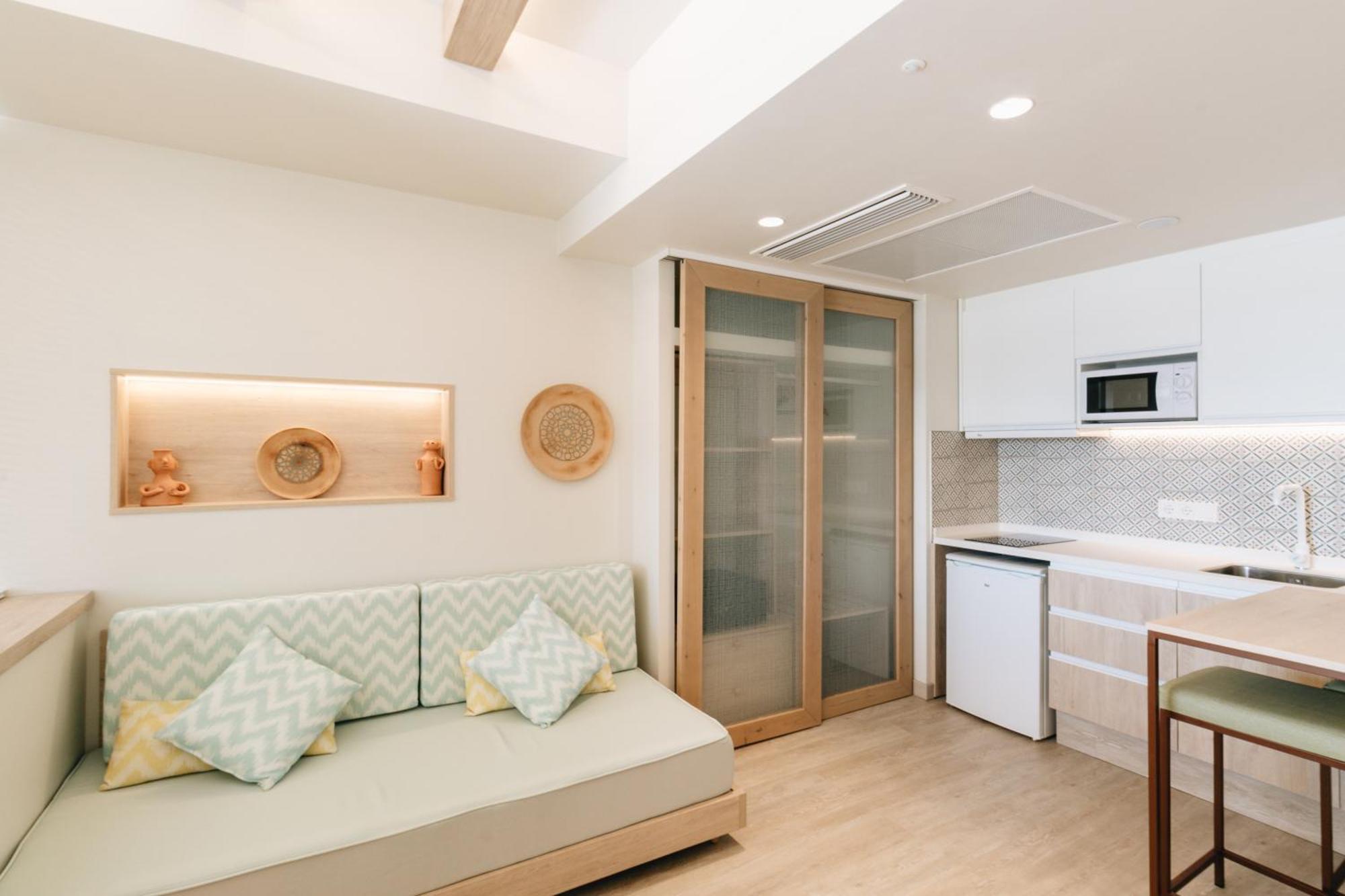 The White Apartments (Adults Only) Sant Antoni de Portmany Zewnętrze zdjęcie