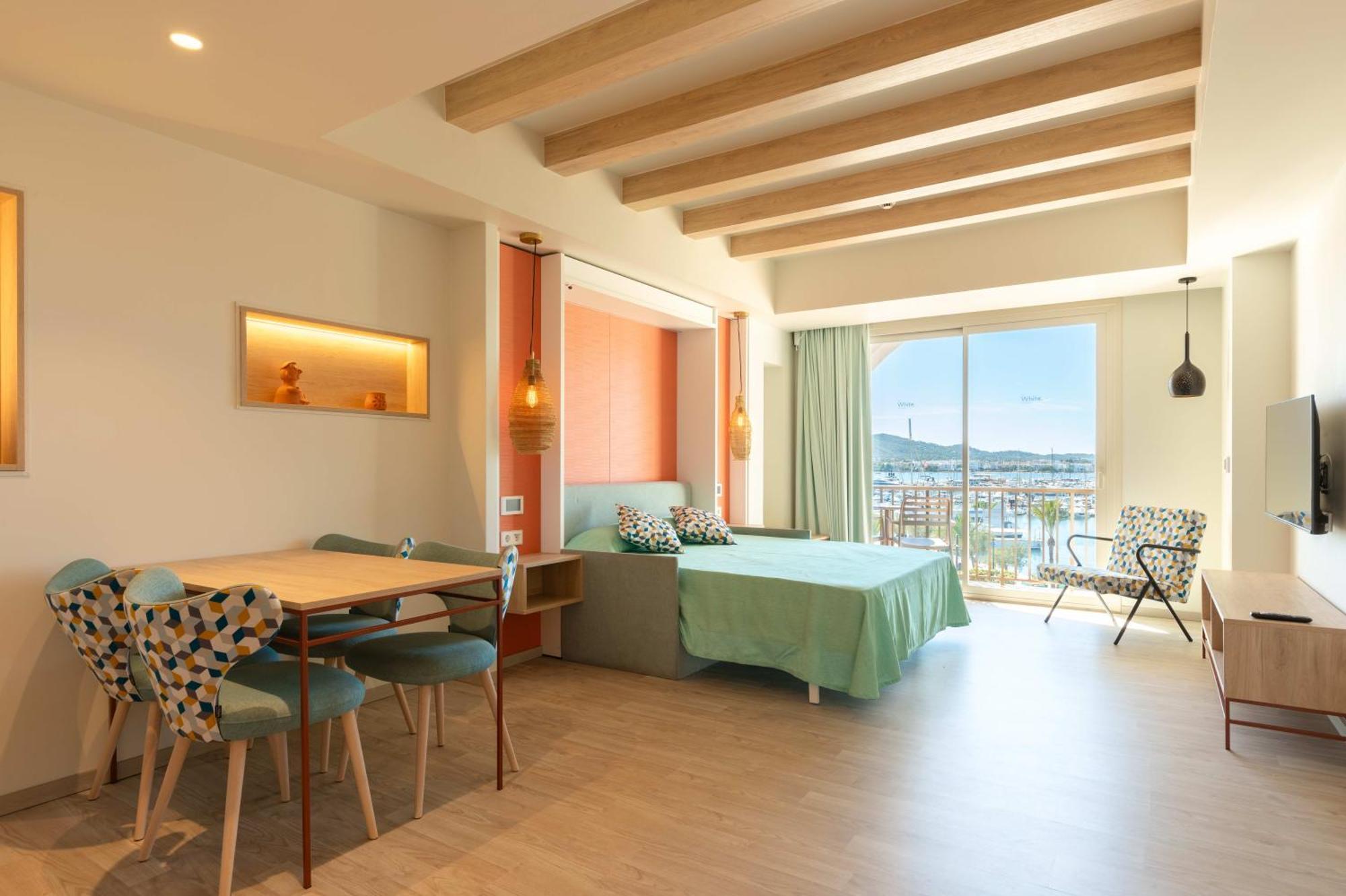 The White Apartments (Adults Only) Sant Antoni de Portmany Zewnętrze zdjęcie